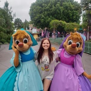 Meet your Posher, Taylor